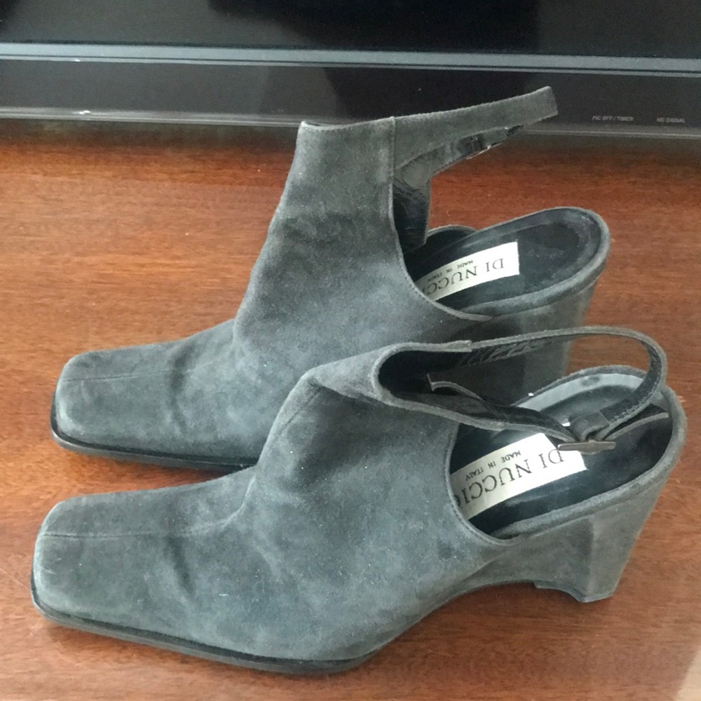 Di Nuccio Gray Suede Shoes